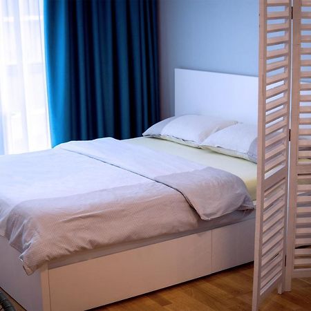 Boulevard Studio Apartment Нови-Сад Экстерьер фото